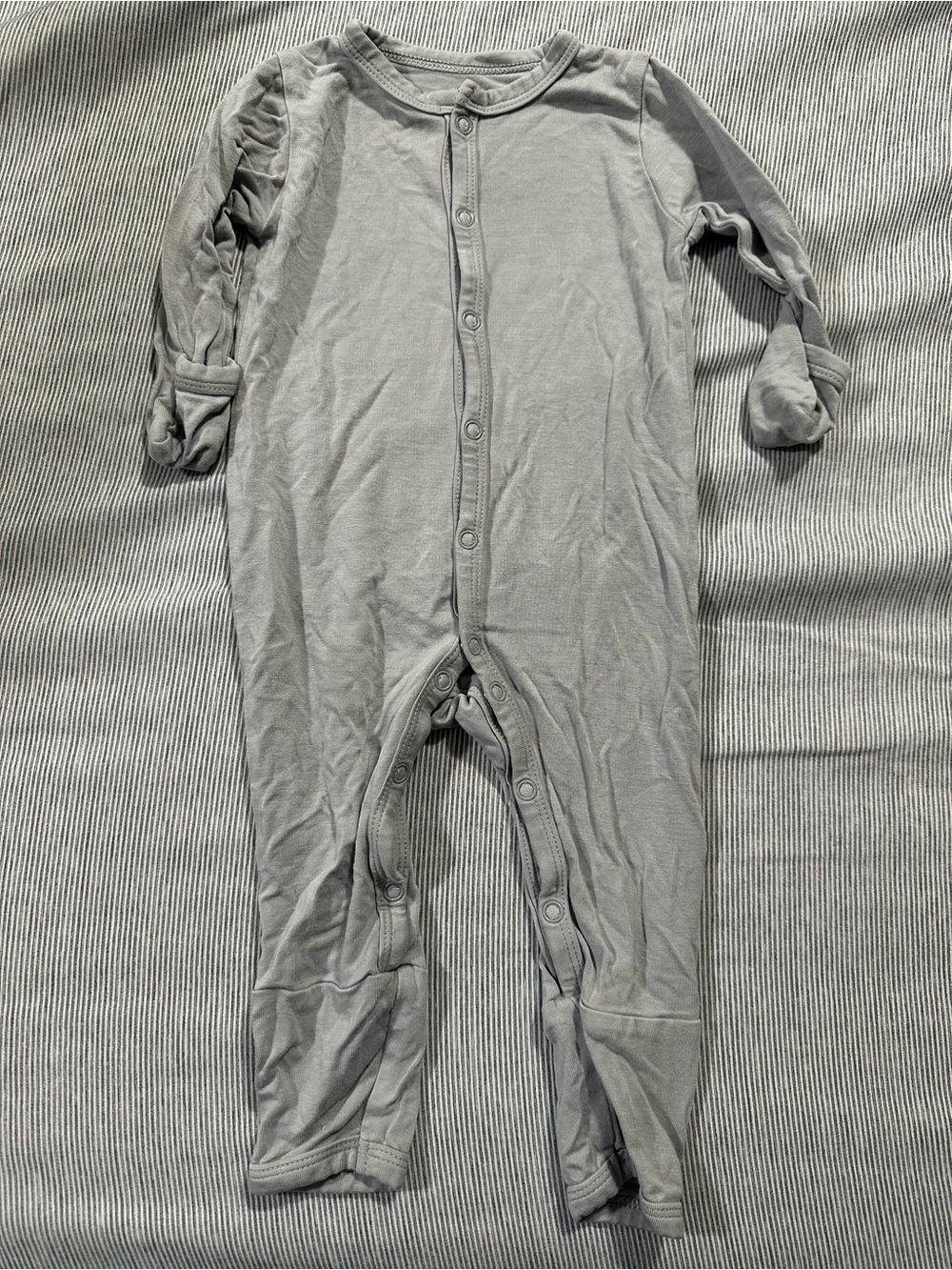Kyte BABY Long-Sleeve Footless Snap Romper - STORM